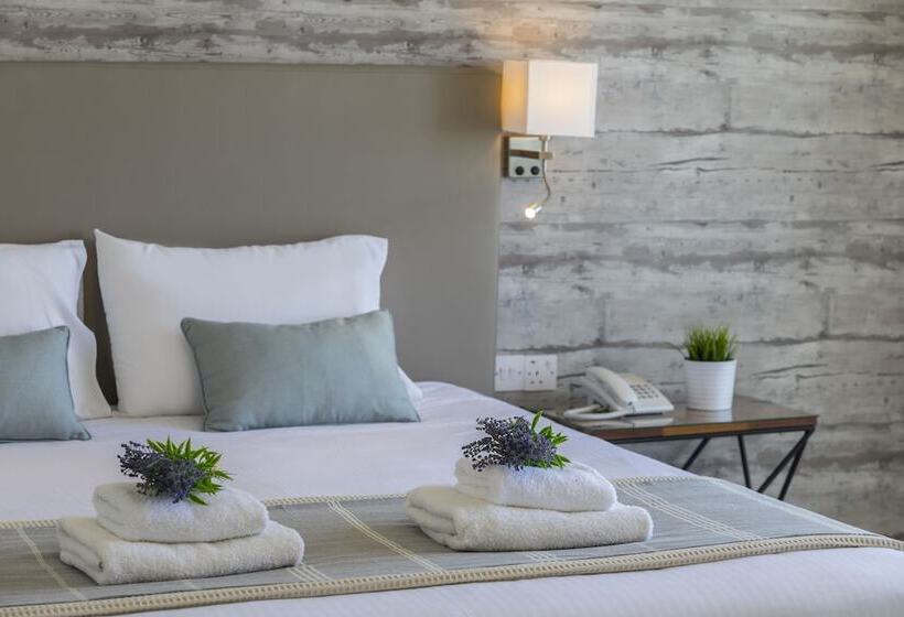 Номер Superior Вид на Море, Leonardo Plaza Cypria Maris Beach Hotel & Spa
