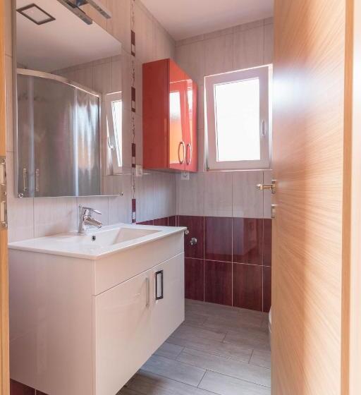 Дом 1 Спальня, Odmoree Camp & Hostel