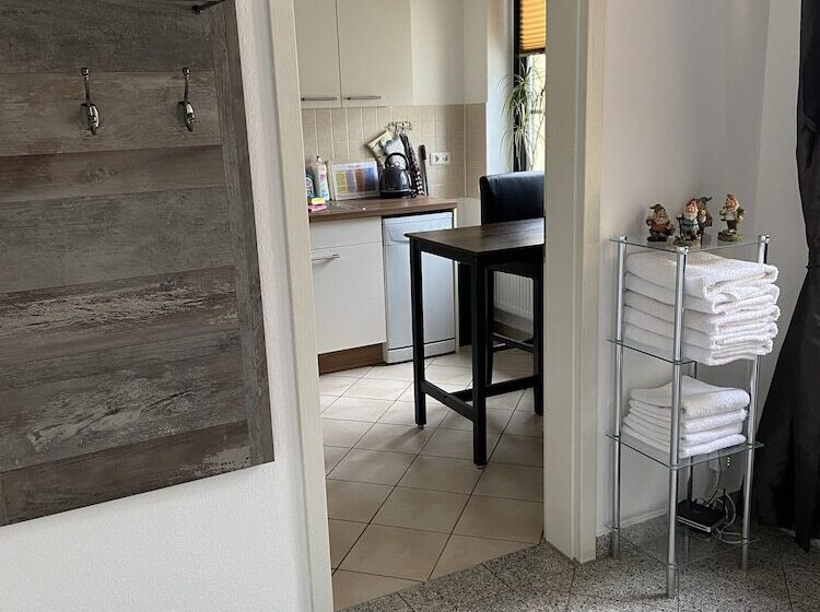 Apartamento 1 Dormitório com Sacada, Appartements Rehn