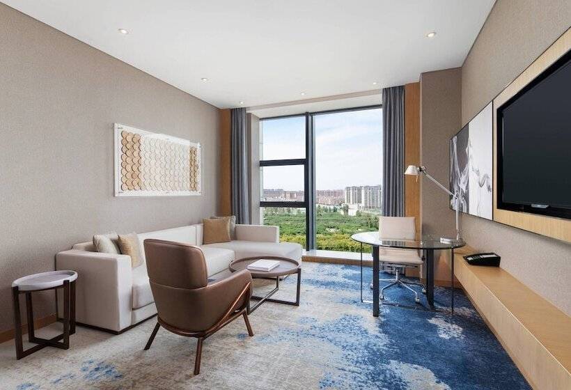 Президентский Люкс, Courtyard By Marriott Zhengzhou Airport