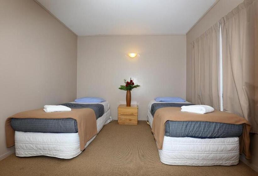 Апартаменты 2 Спальни, Waiuku Lodge Motel