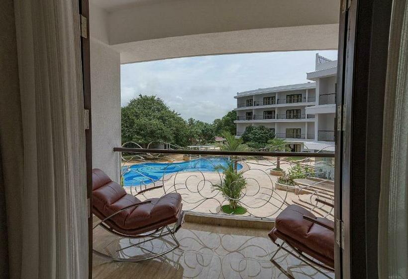 Premium Room Pool View, Park Regis Goa