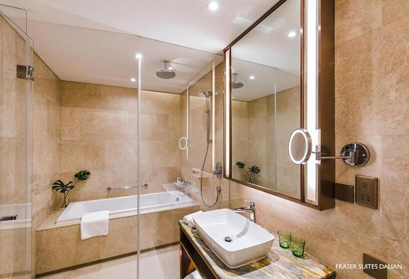 Люкс, Fraser Suites Dalian
