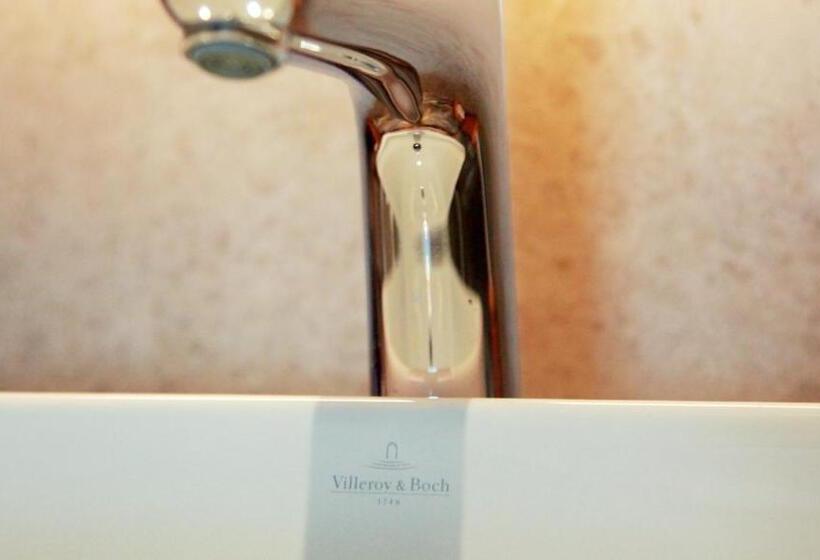 Студия Стандарт, Fraser Suites Dalian