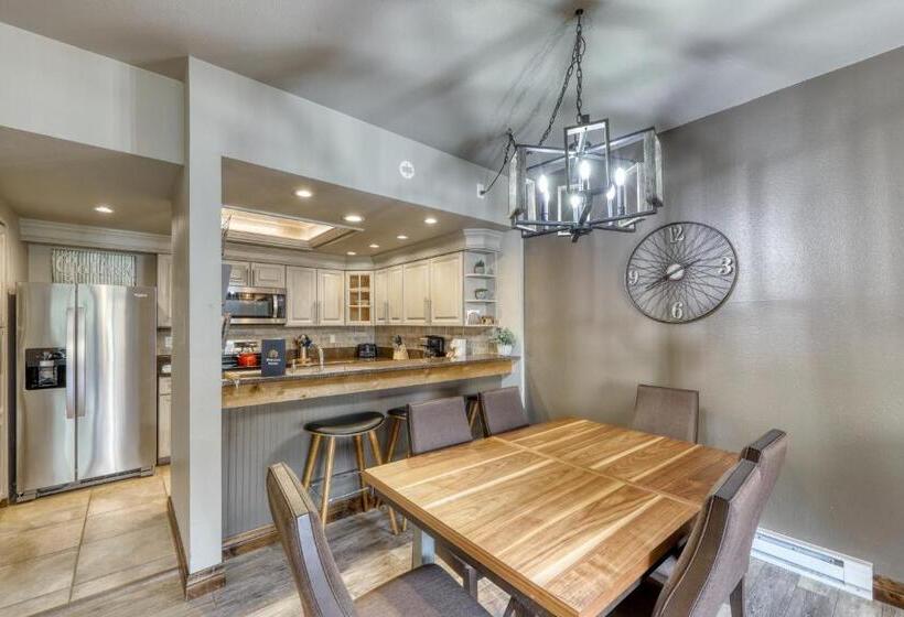 Дом 2 Спальни, Mountainwood 303