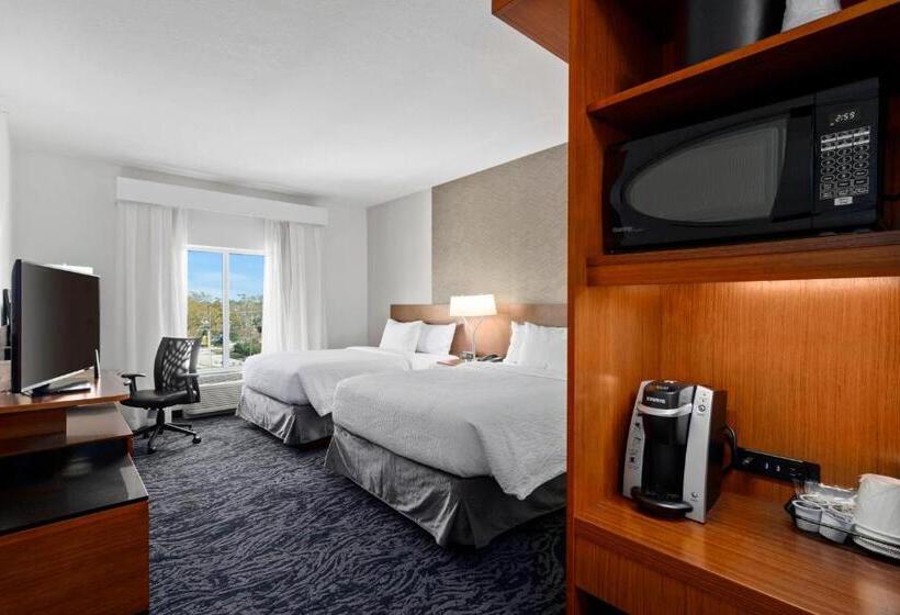 Номер Стандарт, Fairfield Inn & Suites By Marriott St Petersburg North