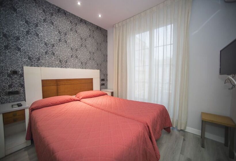 اتاق استاندارد با چشم‌انداز شهر, Hostal Centro