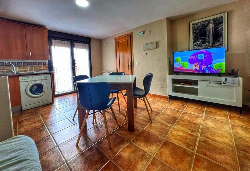 إستديو عائلى, Hostal La Colmena