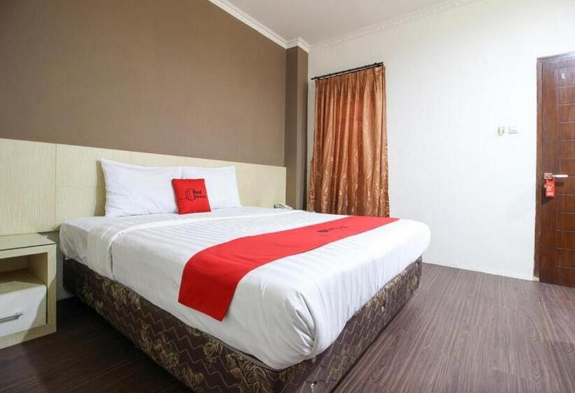 Номер Economy, Reddoorz Near Stadion Manahan Solo