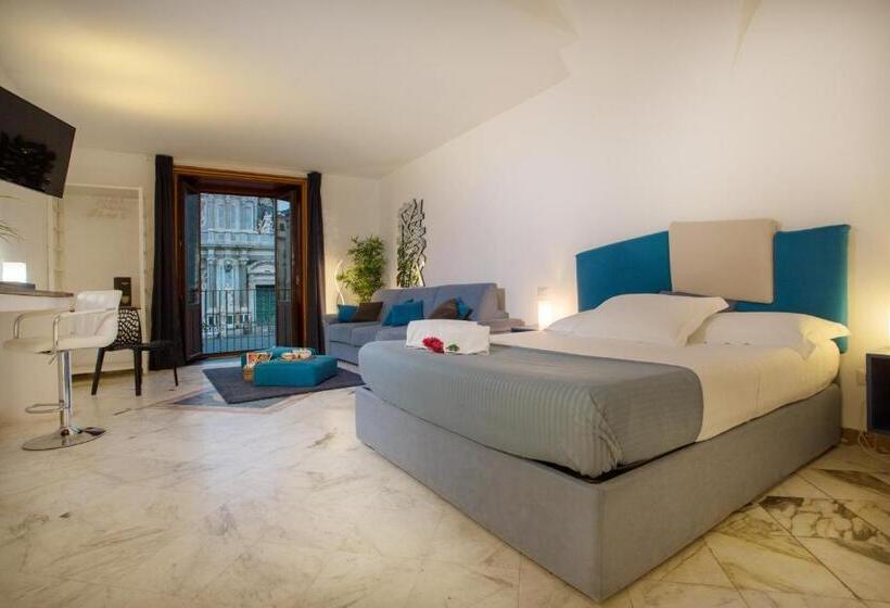 غرفة قياسية رباعية مزودة بشُرفة, Le Suites Del Duomo House