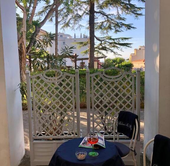 Номер Стандарт Внутренний, Relais La Rupe