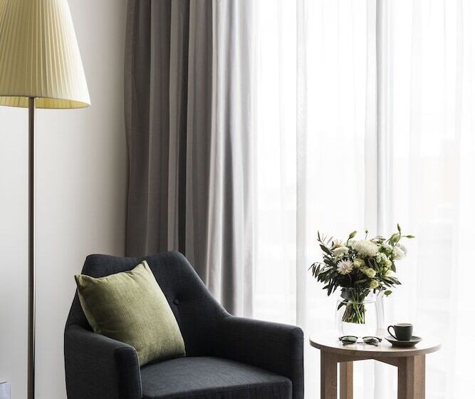 Студио Executive, Abode Kingston