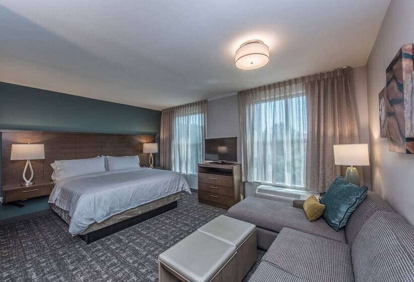 带双人床的标准工作室, Staybridge Suites Charleston   Mount Pleasant, An Ihg