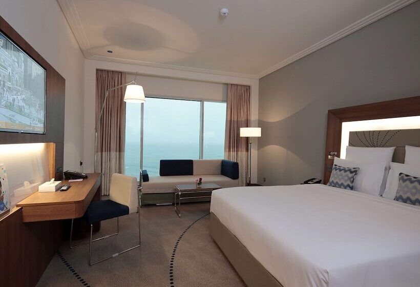 اتاق استاندارد با چشم‌انداز استخر, Novotel Jazan