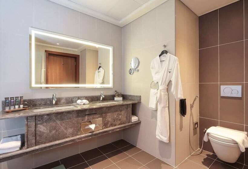 Superior suite with pool view, Novotel Jazan