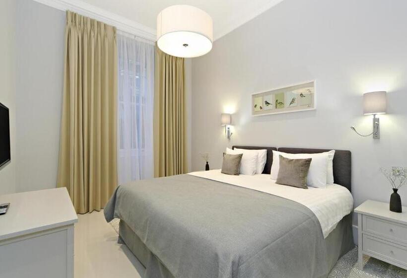 Апартаменты 1 Спальня, Queensgate Court
