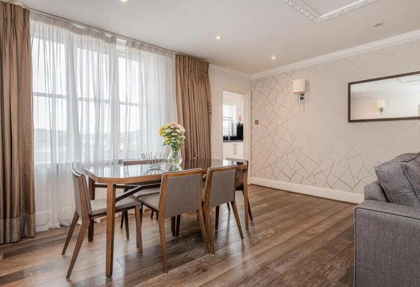 Апартаменты Deluxe 2 Спальни, Queensgate Court