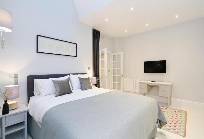 Апартаменты 3 Спальни, Queensgate Court