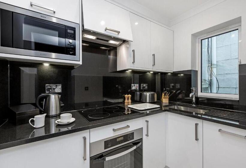 Апартаменты Deluxe 1 Спальня, Queensgate Court