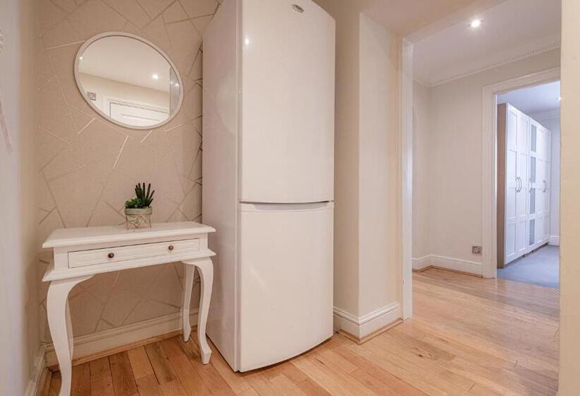 Апартаменты Superior 1 Спальня, Queensgate Court
