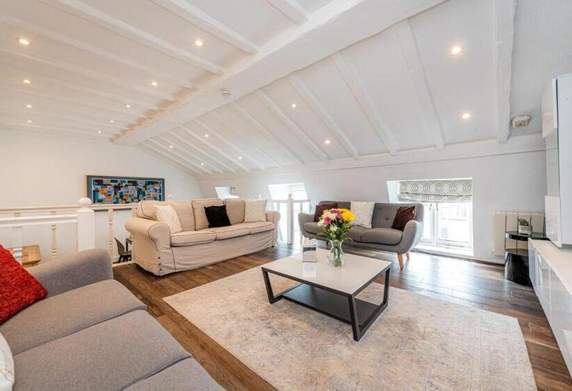 Апартаменты Superior 2 Спальни, Queensgate Court