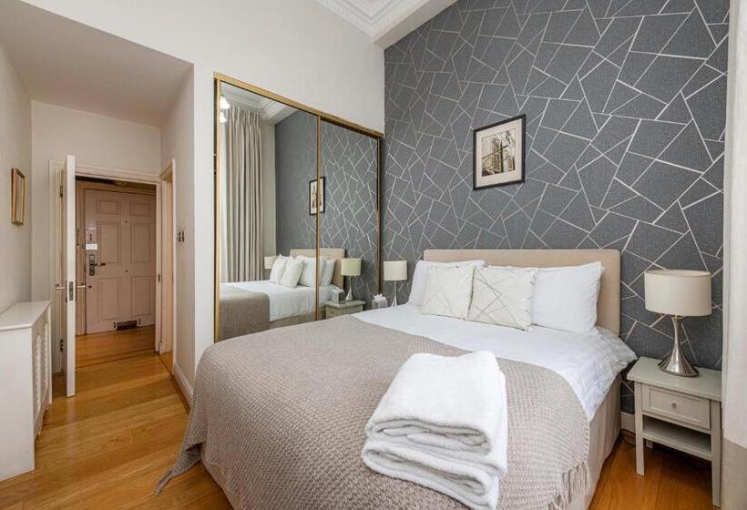 Апартаменты Deluxe 2 Спальни, Queensgate Court