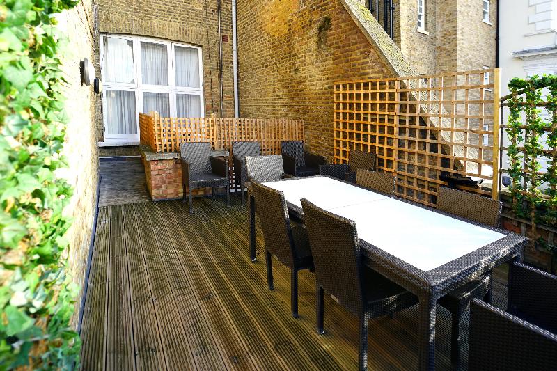 Апартаменты Deluxe 3 Спальни, Queensgate Court