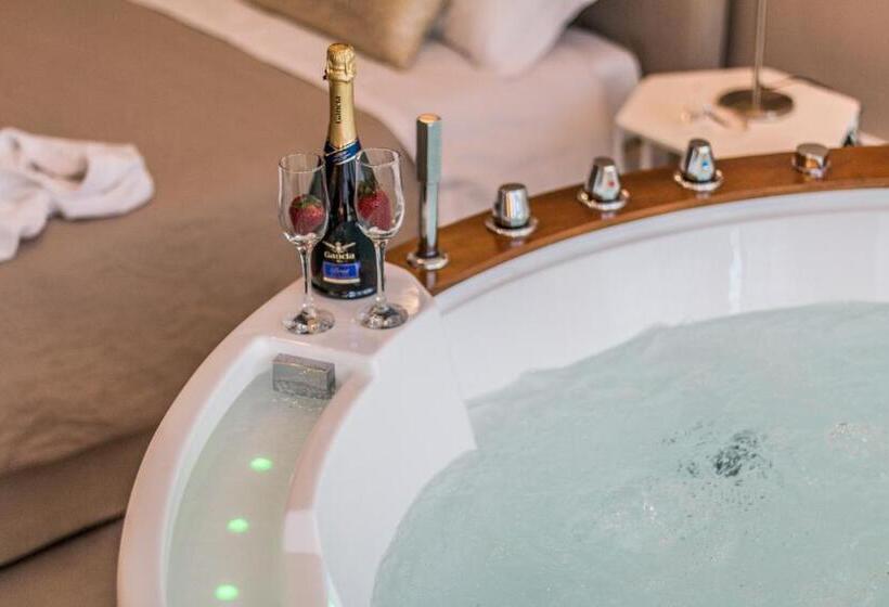 سوییت, 4 Star Suite Spa   Self Check In