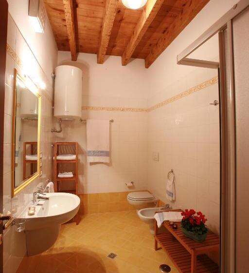 استودیوی استاندارد, Agriturismo La Filanda