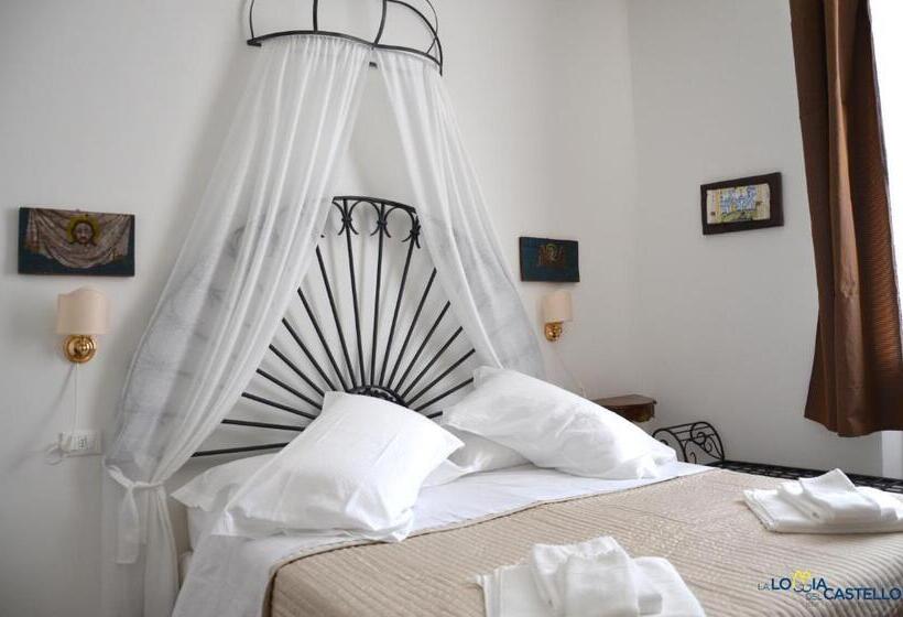 اتاق لوکس با تخت بزرگ, B&b La Loggia Del Castello