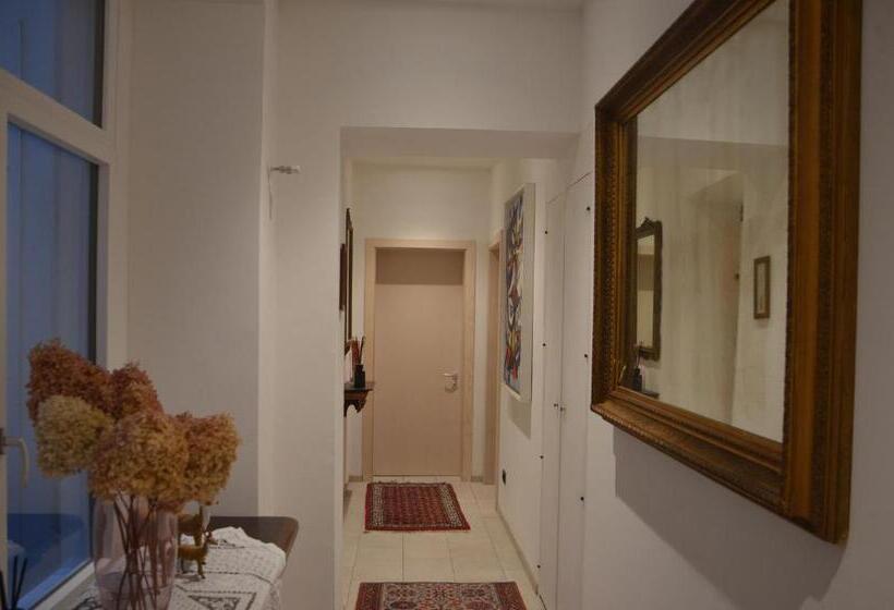 اتاق استاندارد, B&b La Loggia Del Castello