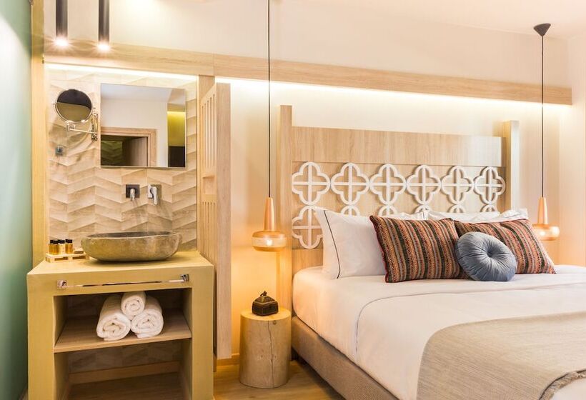 Люкс Повышенной Комфортности, Cressa Suites   Adults Only