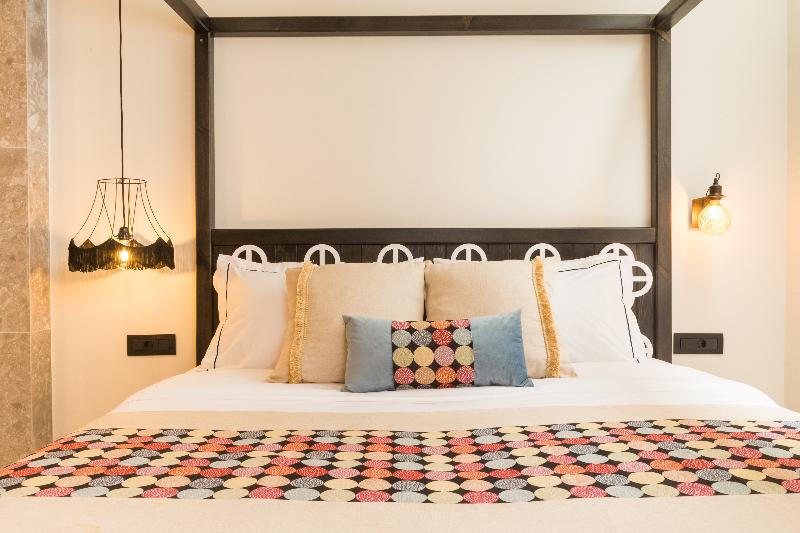 Люкс Повышенной Комфортности, Cressa Suites   Adults Only