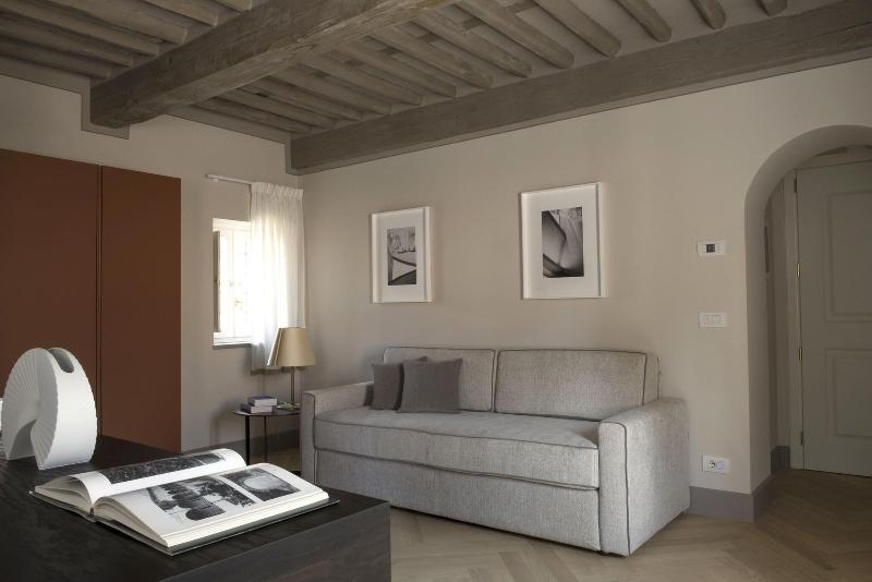 اتاق لوکس با تخت بزرگ, Palazzo Dipinto