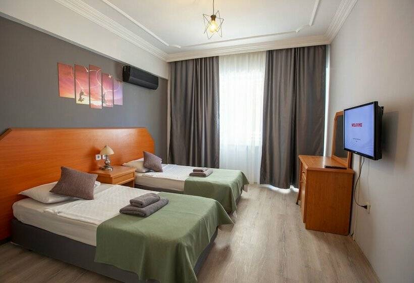 Люкс, Hma Hotel & Suites