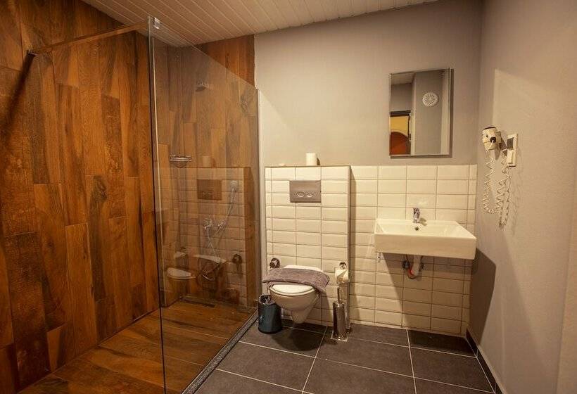 Люкс, Hma Hotel & Suites