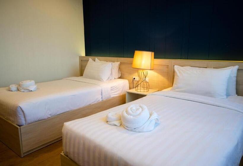 Номер Superior, Phrae Nakara