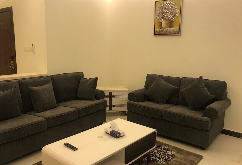 شقة غرفتين نوم مزودة بتراس, Ashbilia Suites