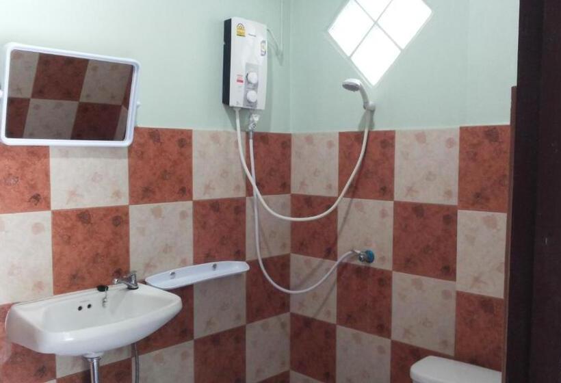 דירת חדר, Kamrai Resort