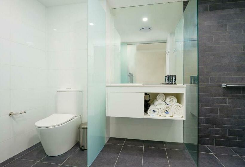 استودیوی لوکس, Mantra Albury
