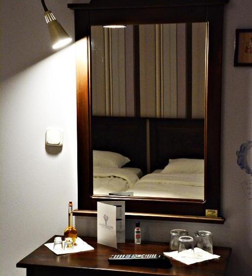 Номер Стандарт Трехместный, Guesthouse Vissinokipos   Biker Friendly   Motorrad