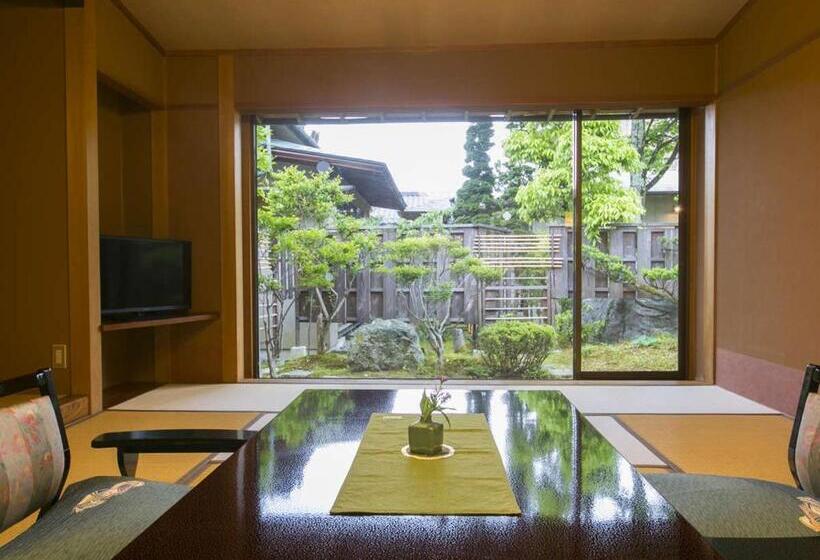 패밀리 룸, Sekitaitei Ishida