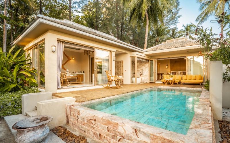Вилла с 1 спальней и бассейном, Devasom Khao Lak Beach Resort & Villas