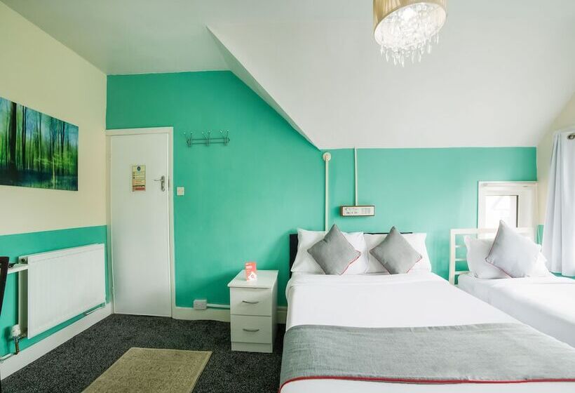 اتاق لوکس سه تخته, Devine Beach Hotel, Westcliff Southend-On-Sea