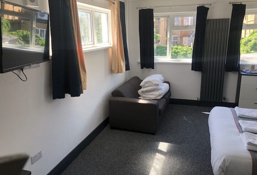 استودیوی لوکس, Devine Beach Hotel, Westcliff Southend-On-Sea