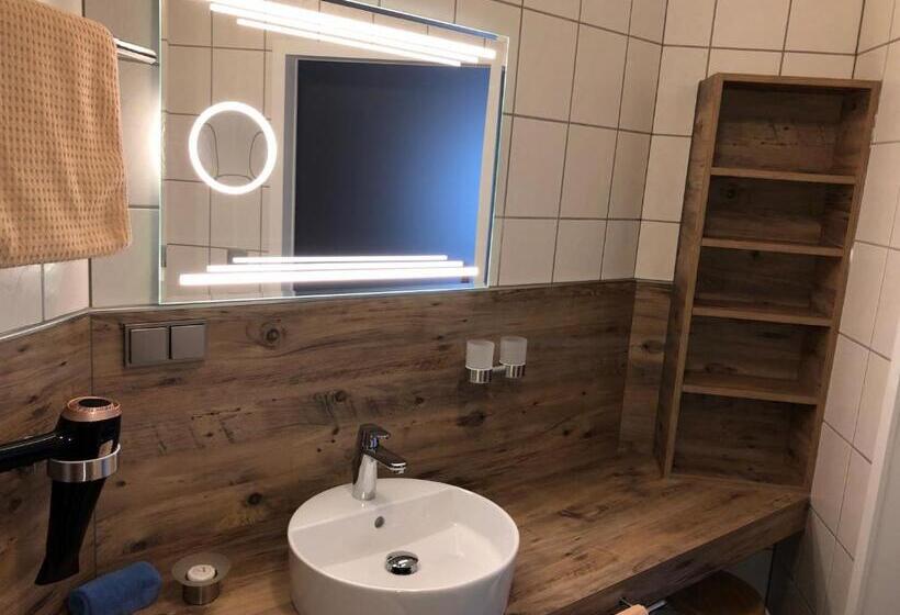 Номер Стандарт с Балконом, Gästehaus Weber
