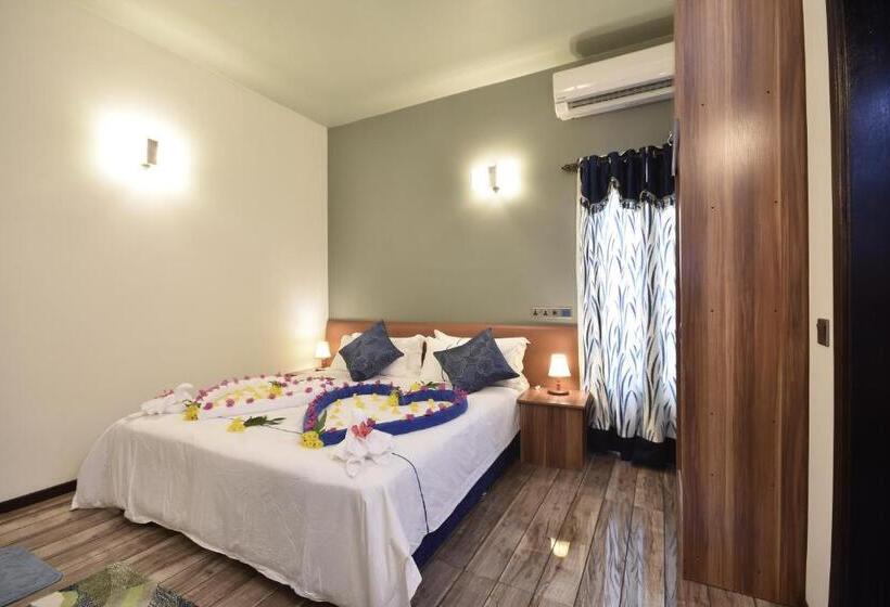 اتاق لوکس با تخت بزرگ, Island Home Inn