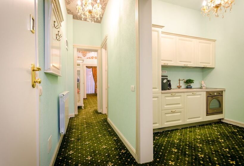 Апартаменты Deluxe 1 Спальня, Jmr Royal