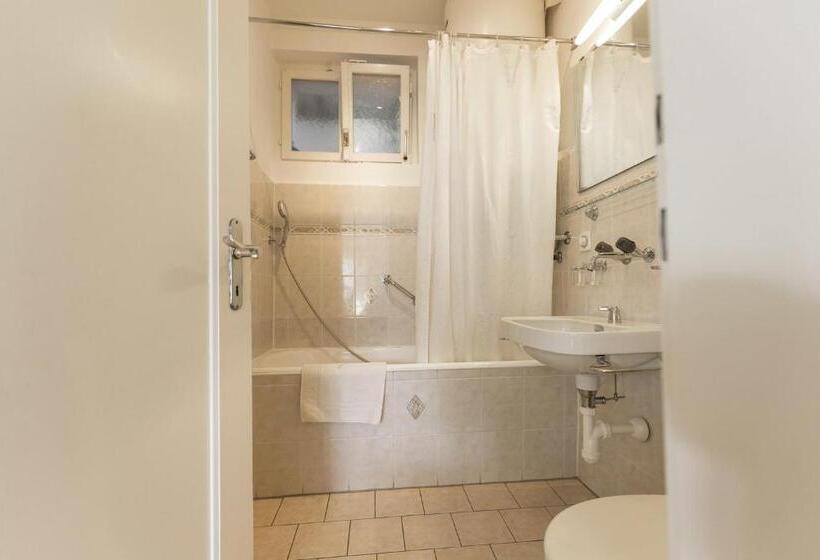 Студия Стандарт, Casa Calina