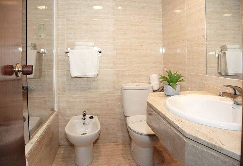 スタンダードスタジオ, Apartamentos Apal Chinasol